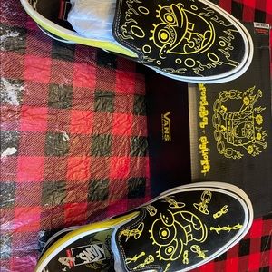 SpongeBob X Vans size 12